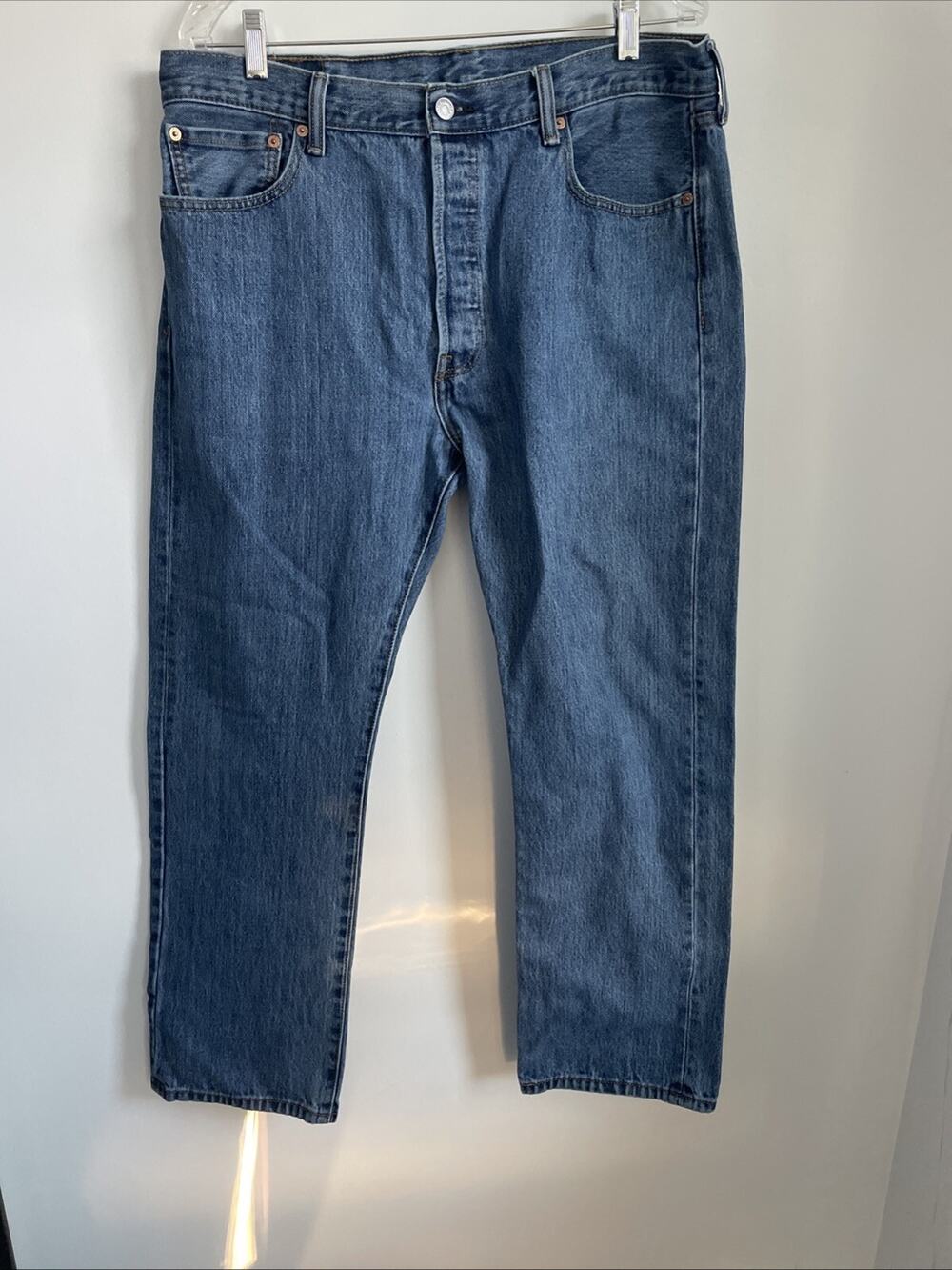 Levis 501 Jeans Men's 36x30 Blue Medium Wash Button Fly Workwear Denim W7